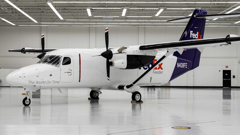 Textron Aviation celebra la primera entrega del nuevo Cessna SkyCourier a su cliente de lanzamiento FedEx Express