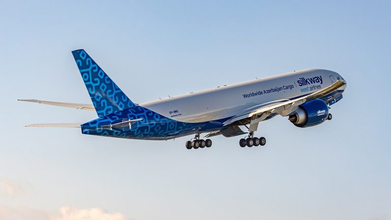 Silk Way West Airlines recibe el primer Boeing 777F