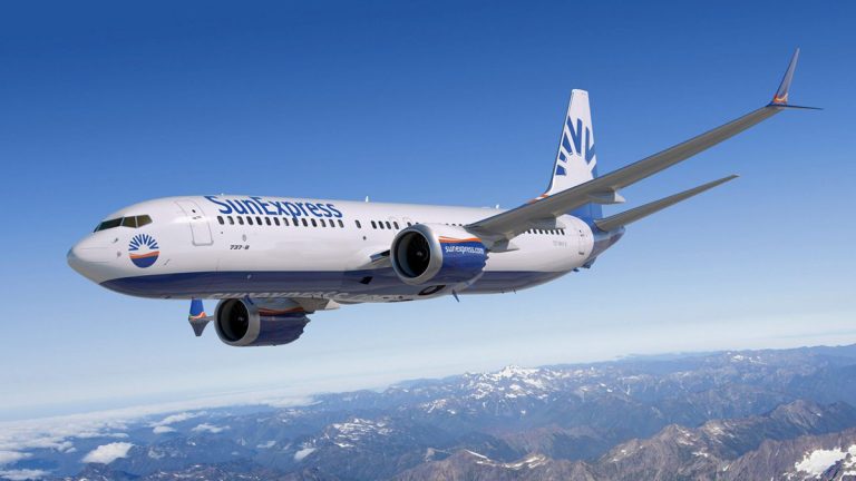 SunExpress encarga hasta 90 aviones Boeing 737 MAX