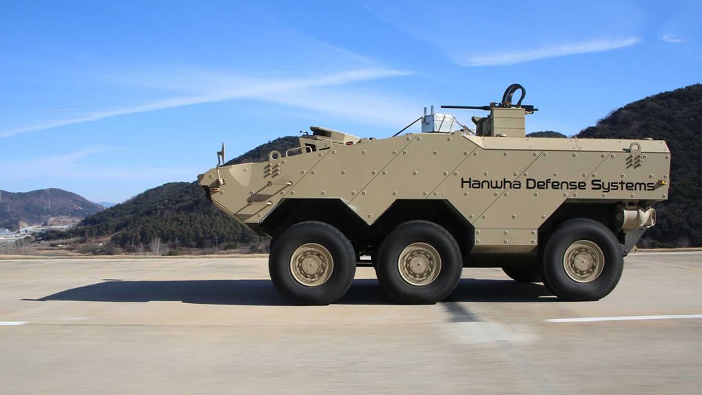 Tigon R180 Hanwha Aerospace presenta el Tigon 6x6 en FIDAE 2026 | Delphos Magazine